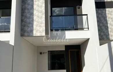 Imagem: A casa possui 3 Dormitórios, 1 Banheiro, 1 Vaga na garagem