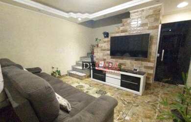 Imagem: A casa possui 2 Dormitórios, 1 Banheiro, 1 Vaga na garagem