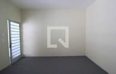 Imagem: A casa possui 1 Dormitório, 1 Banheiro, 47m² de Área e está