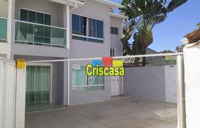 Imagem: A casa possui 4 Dormitórios, 3 Banheiros, 2 Vagas na garagem