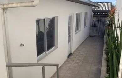 Imagem: A casa possui 2 Dormitórios, 1 Banheiro, 65m² de Área e