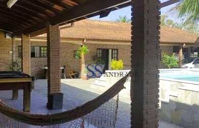 Imagem: A casa possui 3 Dormitórios, 1 Banheiro, 220m² de Área e