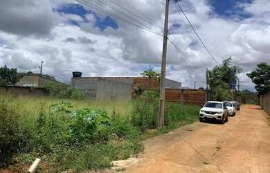 Imagem: A casa em condomínio possui 3 Dormitórios, 3 Banheiros, 5