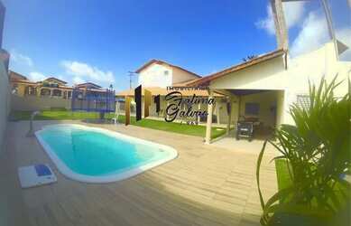 Imagem: A casa possui 5 Dormitórios, 5 Banheiros, 3 Vagas na garagem