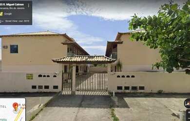 Imagem: A casa em condomínio e possui 3 Dormitórios, Suítes, 2 Banheiros