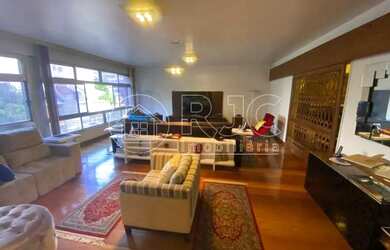 Imagem: O apartamento possui 5 Dormitórios, 4 Banheiros, 2 Vagas na