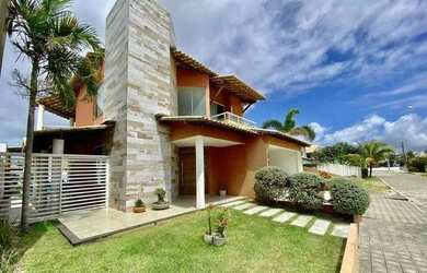 Imagem: A casa em condomínio possui 4 Dormitórios, 1 Banheiro, 4 Vagas