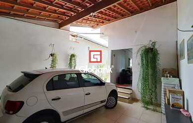 Imagem 12: Casa em Montes Claros, no bairro Maracanã, à venda