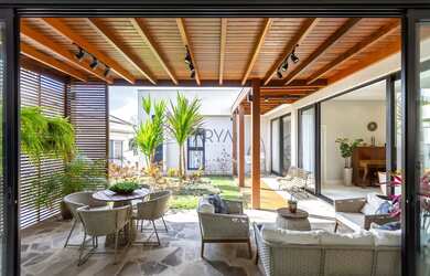 Imagem 7: Casa em condomínio em Santa Felicidade ARYA1