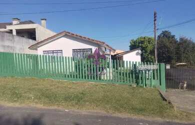 Imagem: O apartamento possui 3 Dormitórios, 1 Banheiro, 2 Vagas na