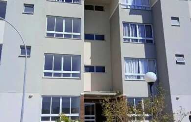 Imagem: O apartamento possui 1 Dormitório, 1 Banheiro, 1 Vaga na garagem