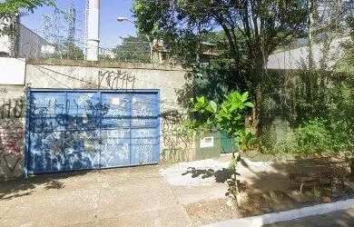 Imagem: O terreno possui 1.409m² de Área e está localizado em Alto