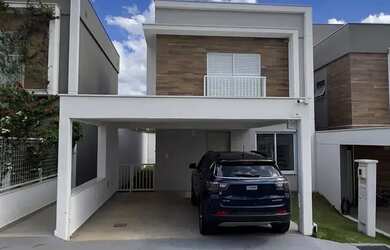 Imagem: A casa em condomínio possui 3 Dormitórios, 3 Banheiros, 2