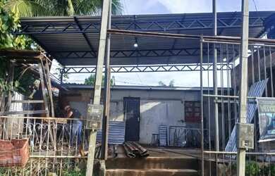 Imagem: A casa possui 2 Dormitórios, 1 Banheiro e está localizado