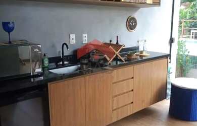 Imagem: A casa em condomínio possui 2 Dormitórios, 2 Banheiros, 4