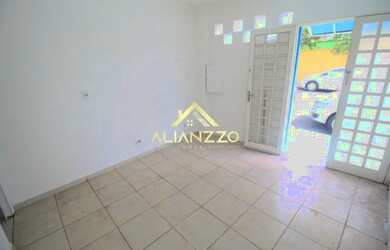 Imagem: O depósito possui 1 Vaga na garagem, 22m² de Área e está