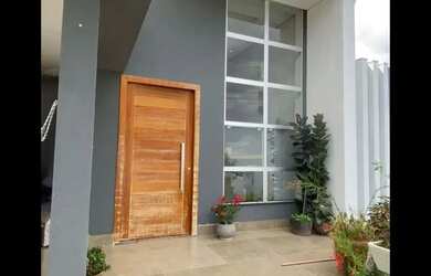 Imagem: A casa em condomínio possui 3 Dormitórios, 2 Banheiros, 2