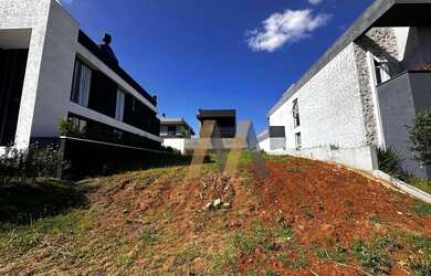 Imagem: O terreno possui 279m² de Área e está localizado em Centro