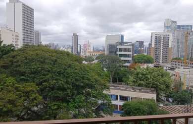 Imagem: O apartamento possui 1 Dormitório, 1 Banheiro, 30m² de Área