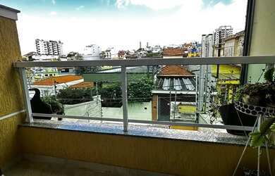 Imagem: A casa possui 3 Dormitórios, 4 Banheiros, 2 Vagas na garagem