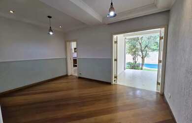 Imagem 3: Casa de Alto Padrão à Venda Condomínio Vianna Ville Granja Viana