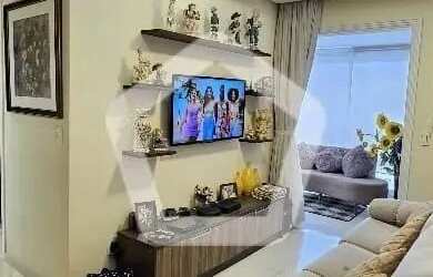 Imagem: O apartamento possui 2 Dormitórios, 1 Banheiro, 2 Vagas na