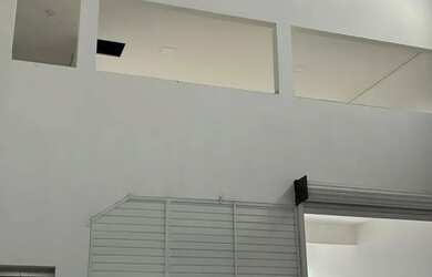 Imagem: O depósito para alugar possui e está localizado em Vila Ribeiro