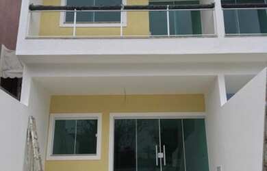 Imagem: A casa em condomínio possui 4 Dormitórios, 3 Banheiros, 1