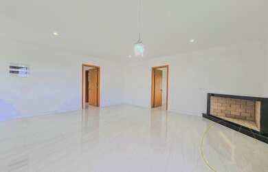 Imagem 5: Santana de Parnaíba - Casa Padrão - Suru