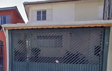 Imagem: A casa possui 3 Dormitórios, 3 Banheiros, 1 Vaga na garagem