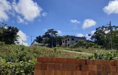 Imagem: O terreno possui 435m² de Área e está localizado em Cajazeiras