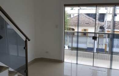 Imagem: A casa possui 2 Dormitórios, 3 Banheiros, 1 Vaga na garagem