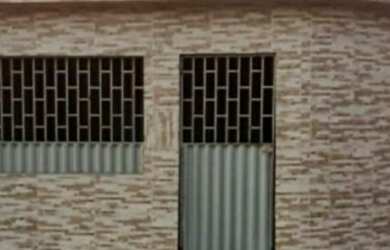 Imagem: A casa possui 2 Dormitórios, 1 Banheiro e está localizado