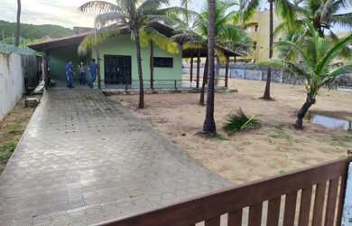 Imagem: A casa possui 5 Dormitórios, 5 Banheiros, 5 Vagas na garagem