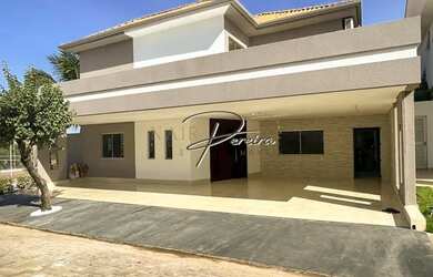 Imagem: A casa em condomínio possui 4 Dormitórios, 5 Banheiros, 3