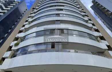 Imagem: O apartamento possui 4 Dormitórios, 5 Banheiros, 4 Vagas na