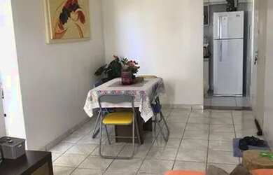 Imagem: O apartamento possui 2 Dormitórios, 1 Banheiro, 1 Vaga na garagem