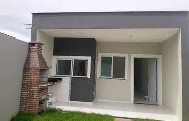 Imagem: A casa possui 2 Dormitórios, 2 Banheiros e 1 Vaga na garagem