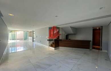 Imagem: A casa em condomínio possui 4 Dormitórios, 5 Banheiros, 5