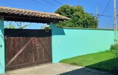 Imagem: A casa possui 2 Dormitórios, 1 Banheiro, 1 Vaga na garagem