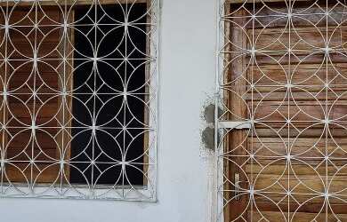 Imagem: A casa possui 2 Dormitórios, 1 Banheiro e está localizado