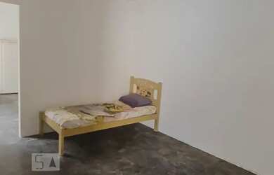 Imagem: A casa possui 1 Dormitório, 1 Banheiro, 60m² de Área e está