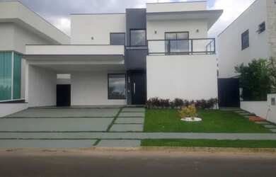 Imagem: A casa em condomínio possui 3 Dormitórios, 4 Banheiros, 4