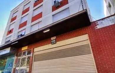 Imagem: O apartamento possui 2 Dormitórios, 1 Banheiro, 68m² de Área