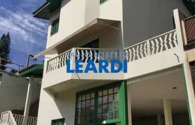 Imagem: A casa em condomínio possui 3 Dormitórios, 1 Banheiro, 4 Vagas