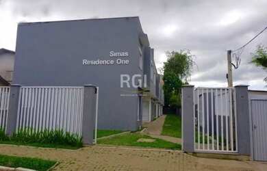 Imagem: A casa em condomínio possui 3 Dormitórios, 3 Banheiros, 1