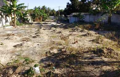 Imagem 3: 2 lotes e meio Minotauro. 