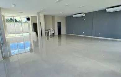 Imagem: A casa em condomínio possui 3 Dormitórios, 4 Banheiros, 4