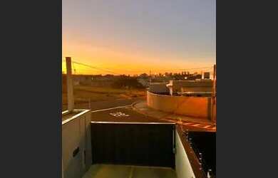 Imagem: O apartamento possui 2 Dormitórios, 2 Banheiros, 81m² de Área