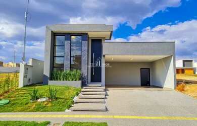 Imagem: A casa em condomínio possui 3 Dormitórios, 4 Banheiros, 2